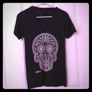 Skull tee